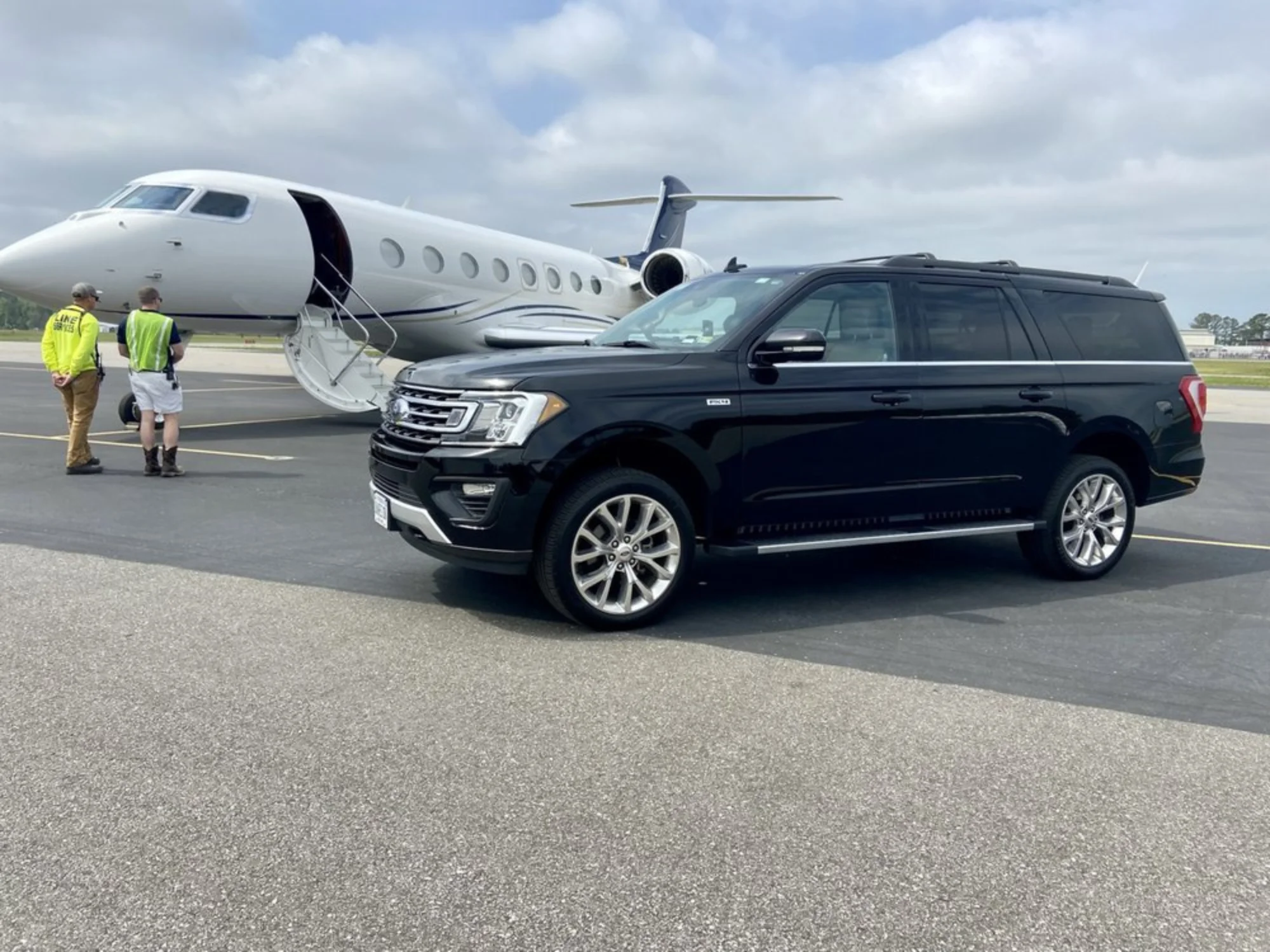 Airport Plane Service